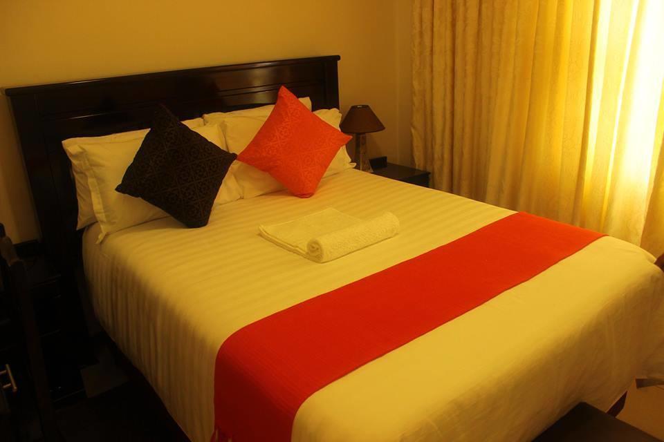 Adansonia Hotel Франсістаун Екстер'єр фото